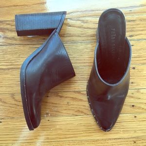 FRĒDA SALVADOR LUNA Heeled Mule